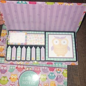*SOLD* Set of 2 owl memo set stick notes!